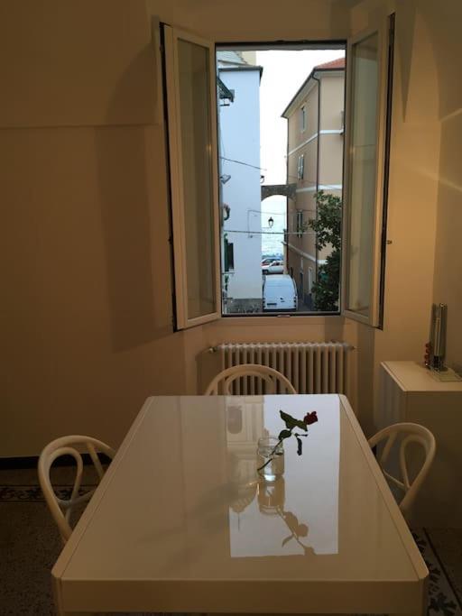 Appartamento Sea View, In The Old Town Santo Stefano Al Mare Esterno foto