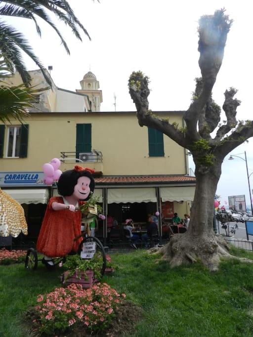 Appartamento Sea View, In The Old Town Santo Stefano Al Mare Esterno foto
